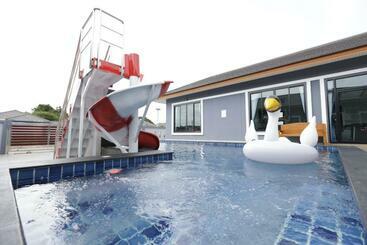 דירות לתיירים Aq32 The Pool Villa Pattaya