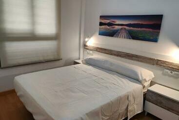 관광객 아파트 Balerma Playa. Calle Santa Elena