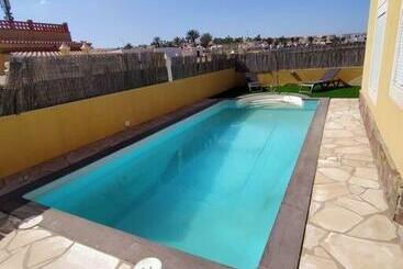 شقق خاصة سياحية Beach Villas 16 Con Piscina Privada