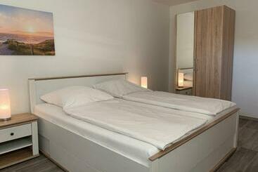 Жильё для туристов Kleine Brise Apartment 11 Bootsmann Stuuv