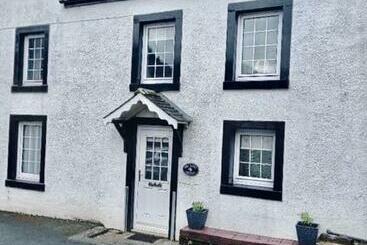 관광객 아파트 Mews Cottage