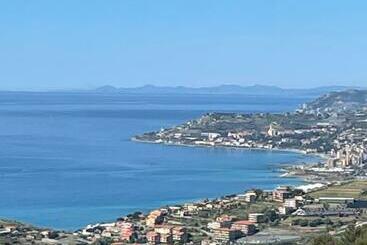 游客公寓 Villa Lilli