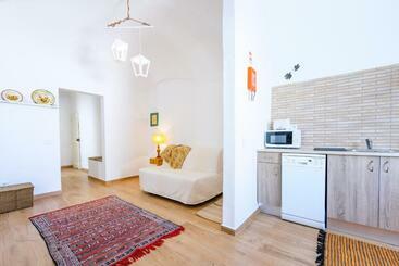 شقق خاصة سياحية Casas Santo Antonio T0