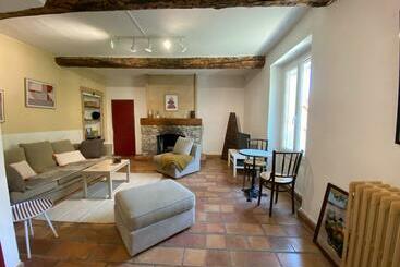 דירות לתיירים La Remembranco