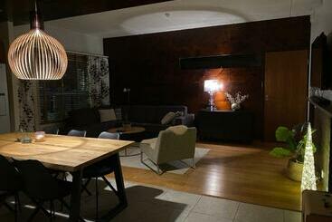 ツーリストアパートメント Tasokas Lomahuoneisto Tahko Spa Black 2mh