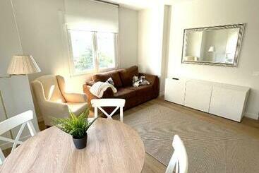 Жильё для туристов Apartamentos A Madama   Sanxenxo