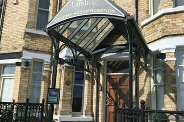 Жильё для туристов Apartment 8 The Landings