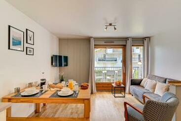 Ferienwohnungen Apartment Fermes Du Montenvers B11   Alpes Travel   Central Chamonix   Sleeps 4 5