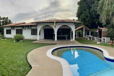 Жильё для туристов Espectacular Casa! De Ciclistas Para Ciclistas