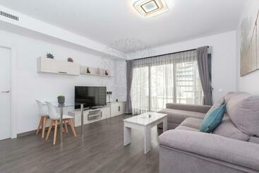 ツーリストアパートメント Estepona Gardens Beach Apartment