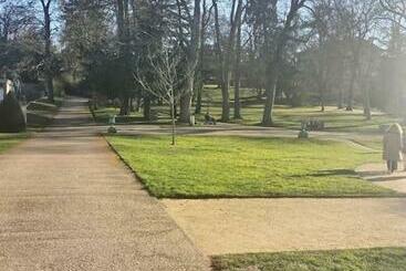 شقق خاصة سياحية F3 Evreux En Relief Wifi Et Tout Confort