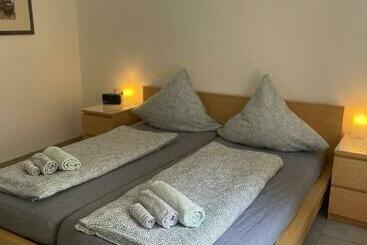 관광객 아파트 Ferienwohnung Sonnenuhr