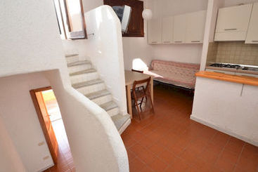 هتل Residence Baia Santa Reparata
