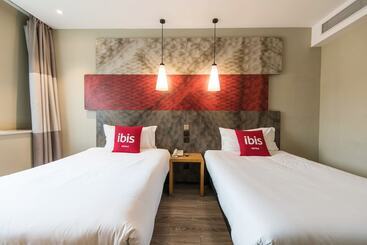 בית מלון כפרי Thank Inn Plus Lanzhou Dongfanghong Plaza Pingliang Road