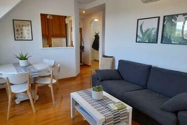 ツーリストアパートメント ático Ciudadela