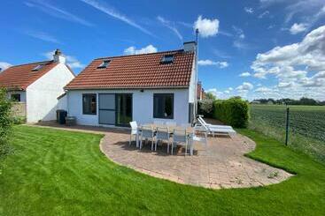 Жильё для туристов Charlie & Chloé’s Beachcondo