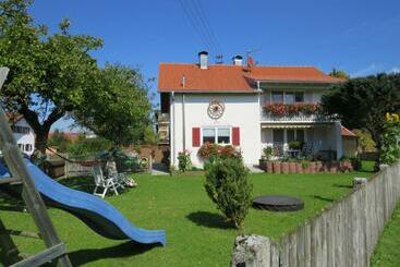 관광객 아파트 Gästehaus Reisacher Einzelzimmer