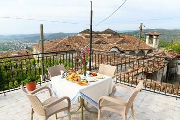 דירות לתיירים Guest House Luli