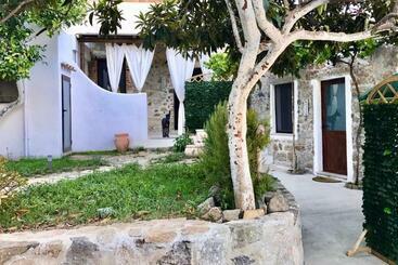 דירות לתיירים Kelu E Terra   Locazione Turistica   Iun Q0467