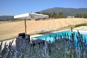 Жильё для туристов La Poderina