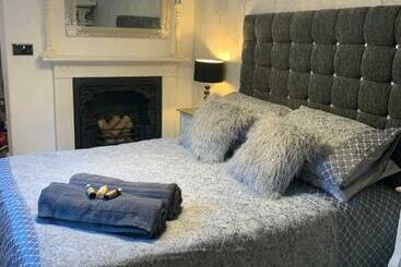 شقق خاصة سياحية The Courtyard