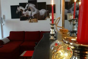 דירות לתיירים Studio Séquoia Au Pied Du Château