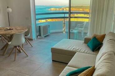 Жильё для туристов Sunset Seaview Apartment 18   Torre Verde