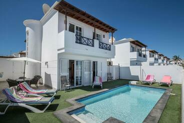 דירות לתיירים Villa Andie