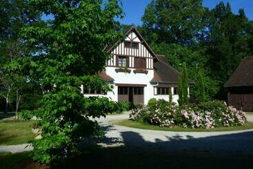 דירות לתיירים Gîte 4 En Sologne : Calme, Confort Moderne, Jardin, 4 Chambres, Proche Orléans Et Châteaux   Fr 1 59