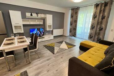 ツーリストアパートメント Apartment Robedy