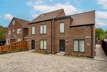 דירות לתיירים Citystay   Finch House