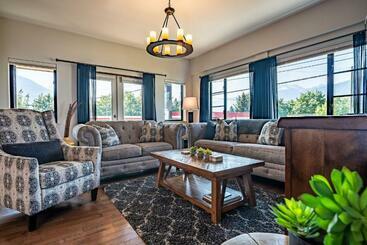 ツーリストアパートメント Downunder Mountain Retreat By Revelstoke Vacations