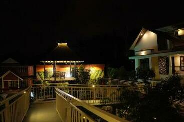 ツーリストアパートメント Feliz Homes Kottakkal