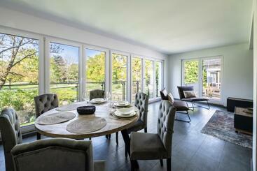 Nells Park Hotel Ferienwohnungen