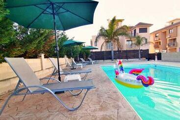 شقق خاصة سياحية Afroditi Apartment