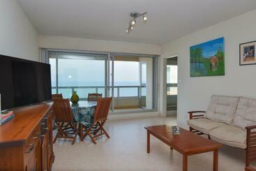 דירות לתיירים La Corniche