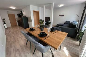 דירות לתיירים Exquvisit Suite Two