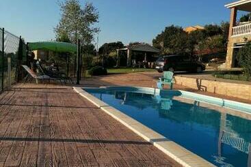 Жильё для туристов Los Prunos