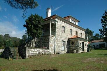 דירות לתיירים Casa Das Eiras