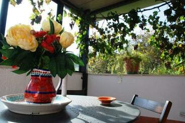 ツーリストアパートメント Casa Galatea Etna Nord Via Bellini 141 Milo