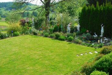 관광객 아파트 Ferienwohnung Mies