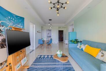 דירות לתיירים Haida Nanmen Snack Street Baishamen Park Century Bridge Arcade Street, Hainan University