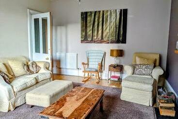 דירות לתיירים Huge 4 Bed Apt   Perfect Base To Explore The Borders