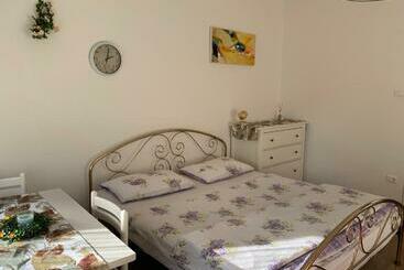 דירות לתיירים Obermais Garden Living