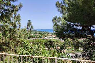 דירות לתיירים A Casa Di Chiara