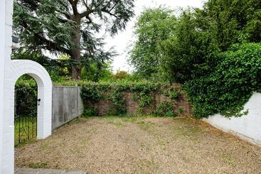 ツーリストアパートメント Riverwalk Apartment One