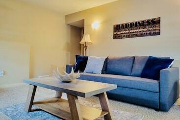 شقق خاصة سياحية Spacious Basement Suite