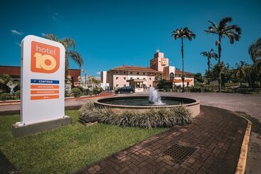 ホテル 10 Joinville