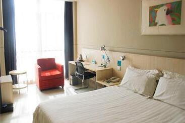 ホテル Jinjiang Inn Xi An Exhibition Centre Zhangba East Road