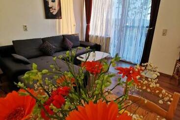 ツーリストアパートメント 7 Heaven